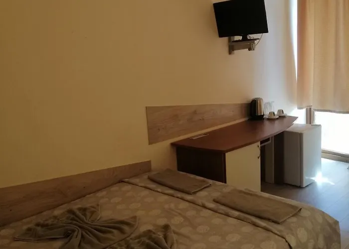 Complex Maxim - Sea View ゲストハウス