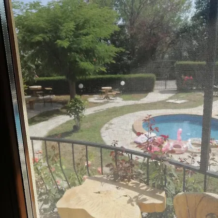 Guest house Complex Maxim 2*