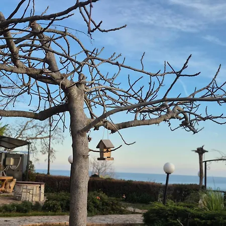 Complex Maxim - Sea View And Free Parking Pensjonat