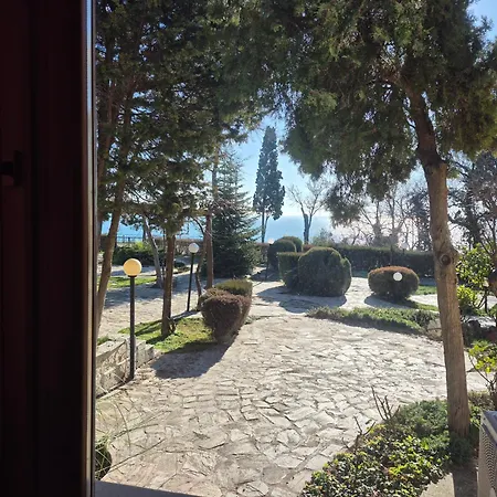 Complex Maxim - Sea View And Free Parking Pensjonat