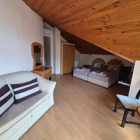 Konukevi Complex Maxim - Sea View