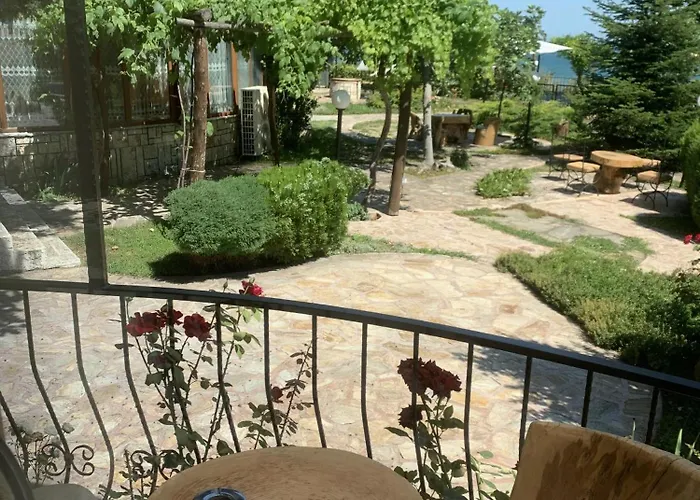 Konukevi Complex Maxim - Sea View Varna